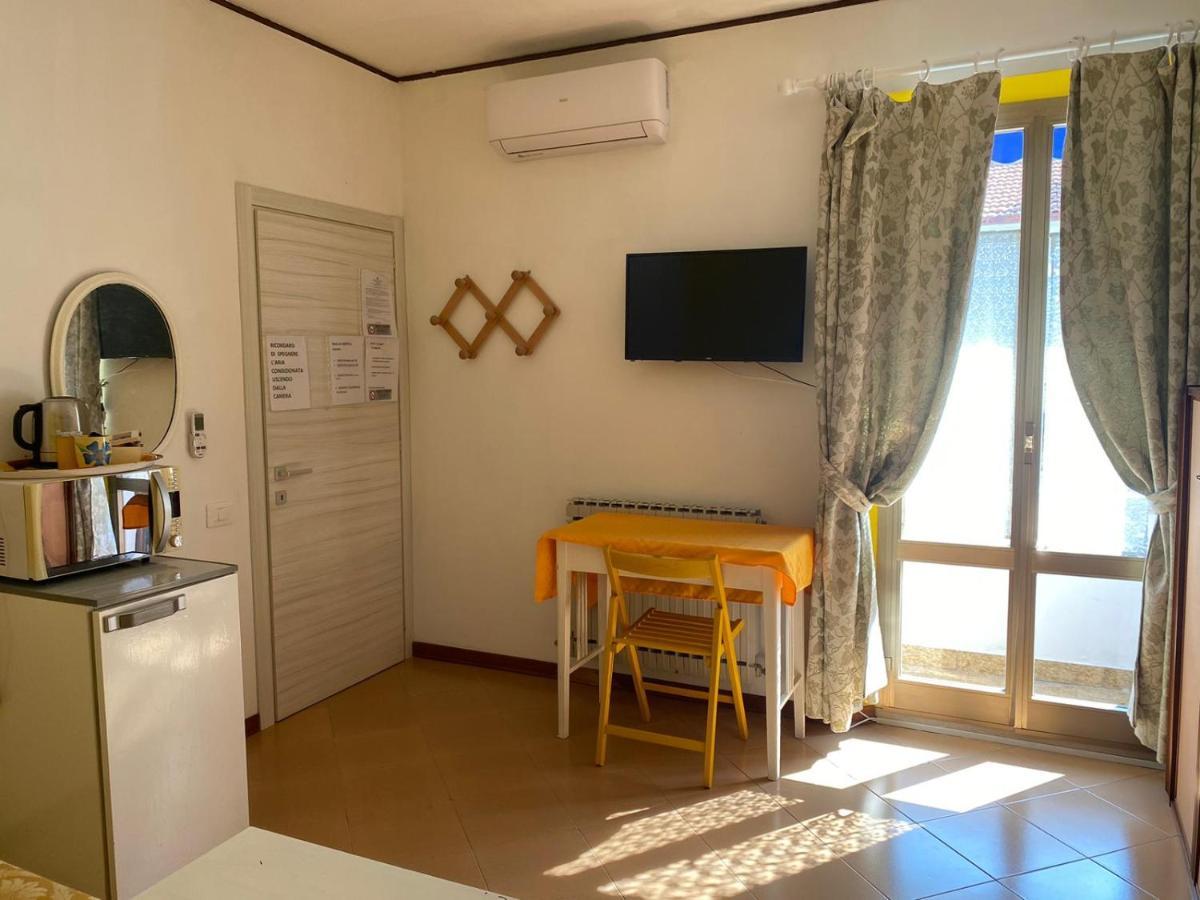 Pousada Copacabana Praia - Affittacamere - Casa Vacanza A Porto SantʼElpidio Exteriér fotografie